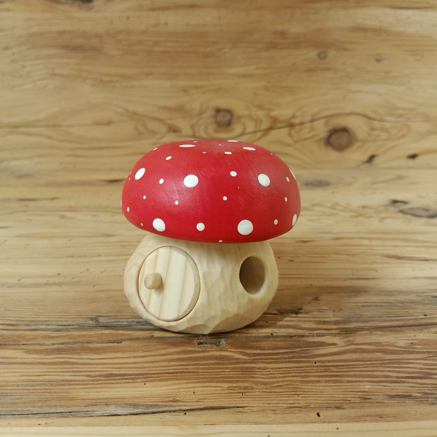 Zwergenhaus (handgeschnitzt) aus Zirbenholz